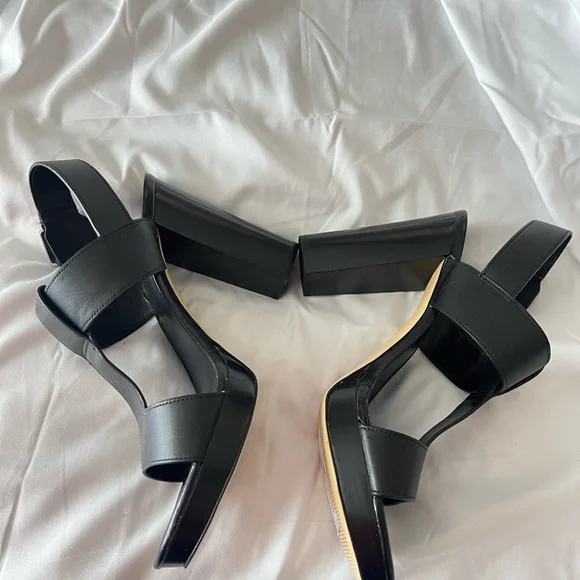 Michael Kors Black Chunky Heel Sandals - Picture 3 of 7